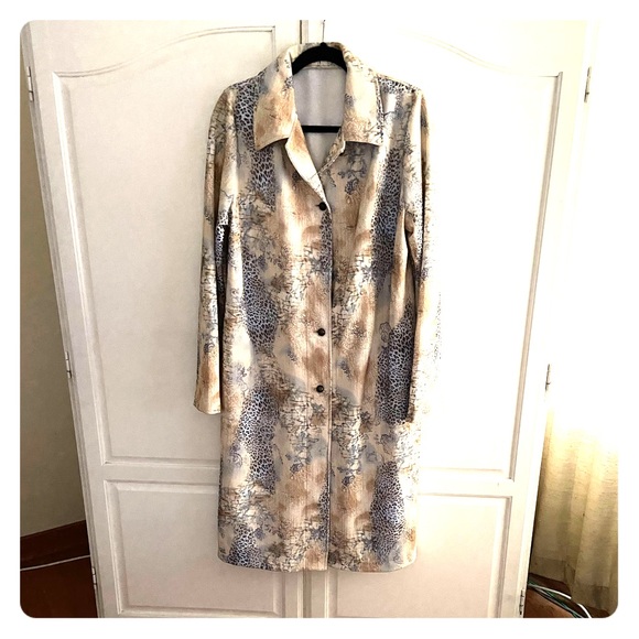 Spread Your Wings/Weekenders Jackets & Blazers - 🌷5 for $10. . . Spread Your Wings Long Jacket